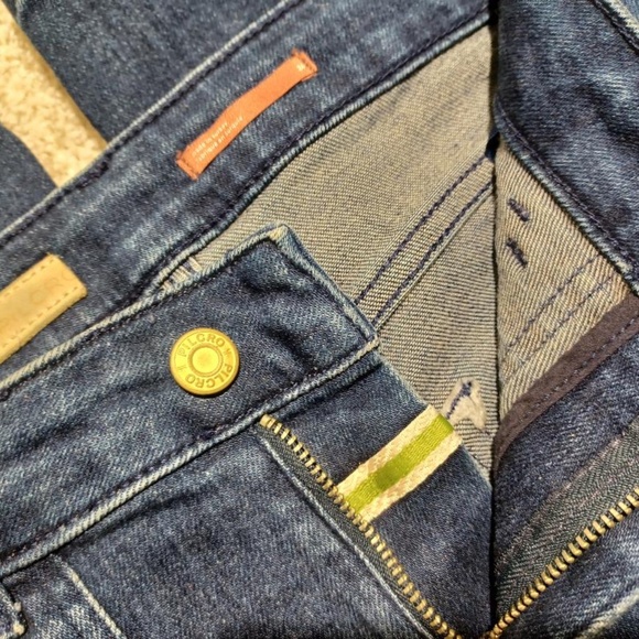 ANTHROPOLOGIE PILCRO The Icon Low Rise Flare Jeans 24/25 - Picture 6 of 10